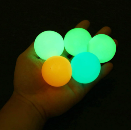 Kit 4 Bolas Neon Fluorescente Gruda no Teto - Alivia o Stress